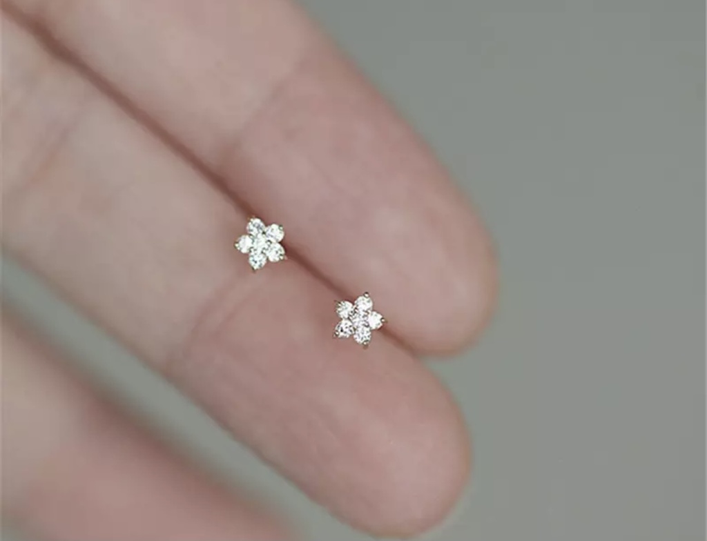 Stříbrné náušnice Květinka Silver